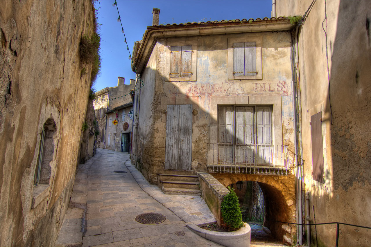 Ménerbes